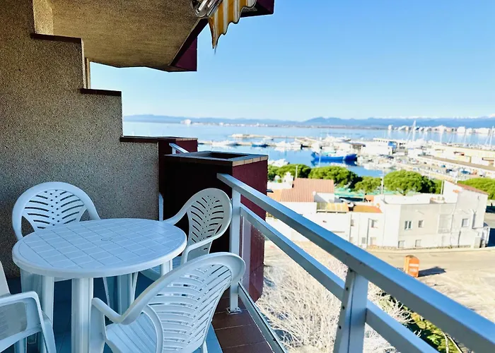 2179 Rocmar 7 4-B, Excelente Situacion Frente Al Puerto Pesquero Y Con Vista A La Bahia. Gran Terraza. Gran Parking Publico Delante. - Es-258-54